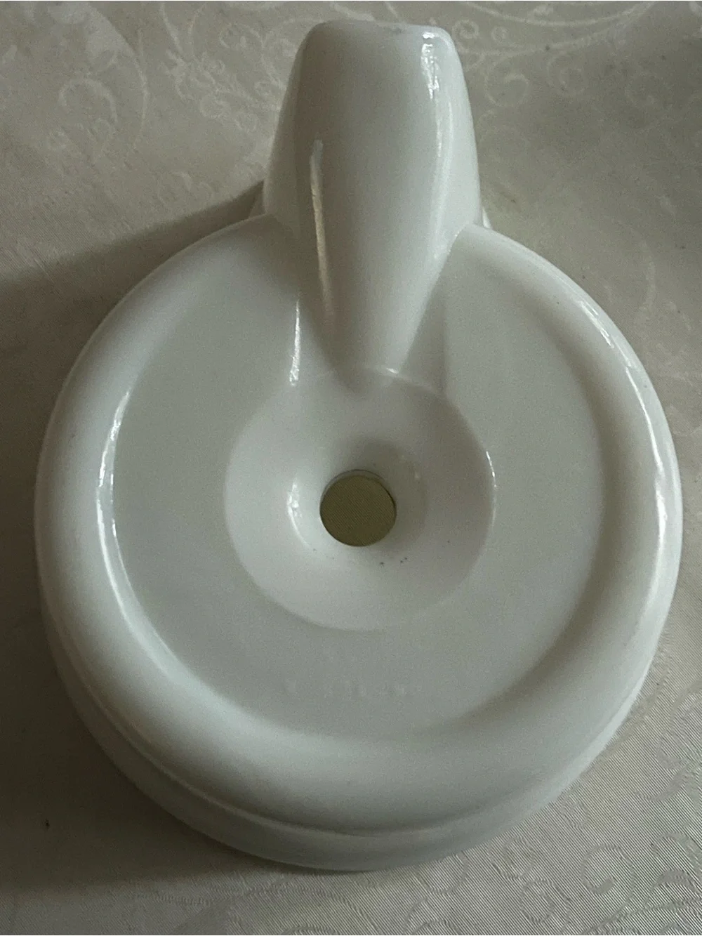 Milk glass Manual Citrus Juicer with Built-In Strainer